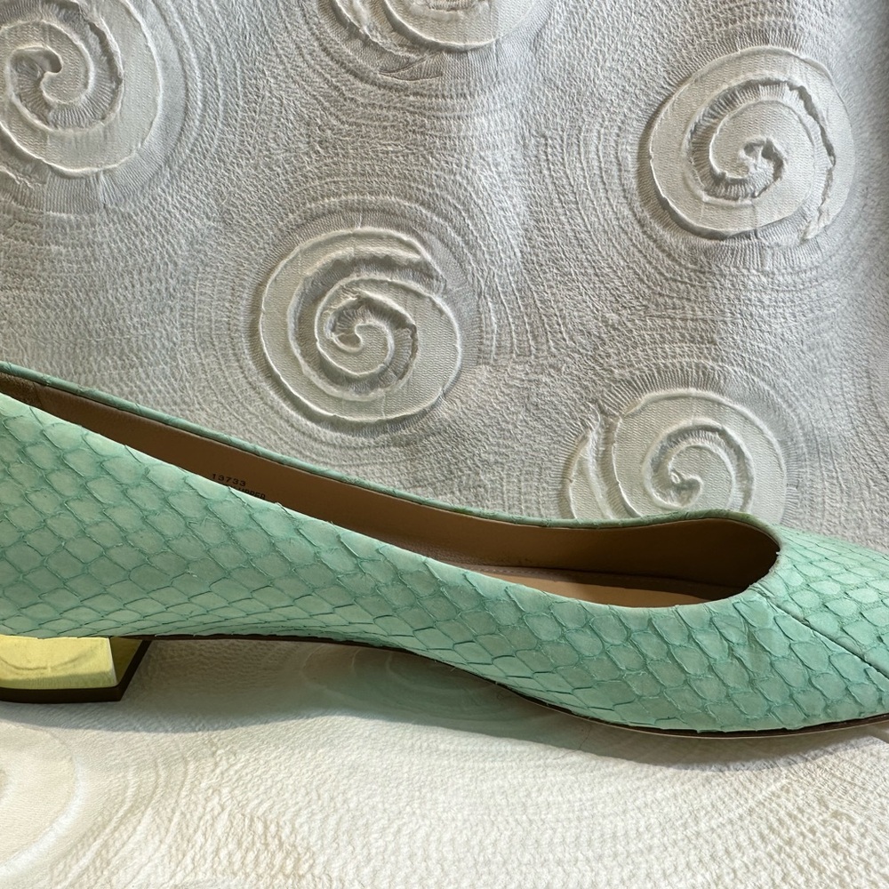 J. Crew Light Green Textured Flats nanny snakeskin 9 - Picture 4 of 4